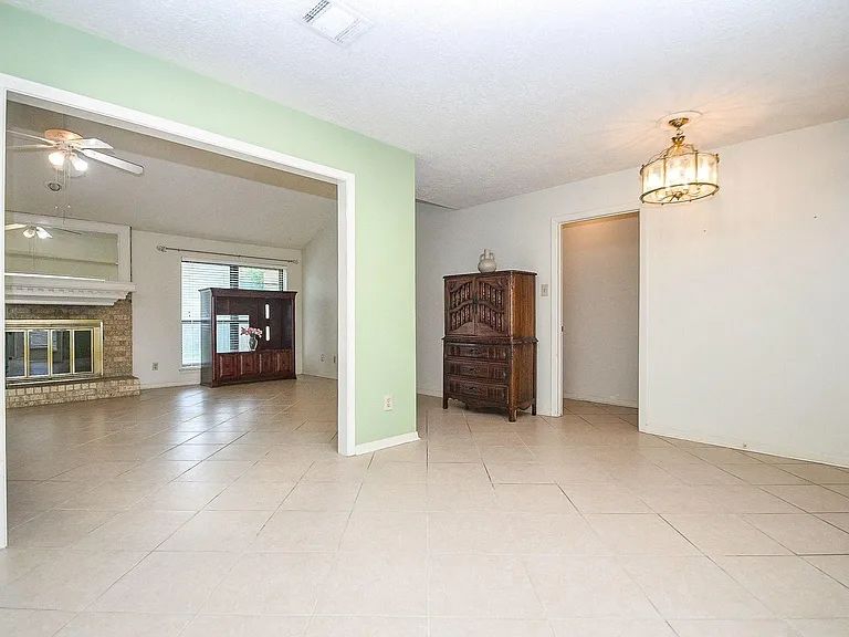 4902 Rainwater Dr — Photo 10