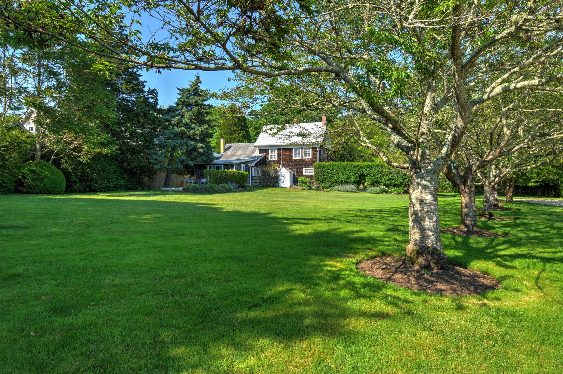 24 Atlantic Ave, Amagansett, NY 11930 Out East