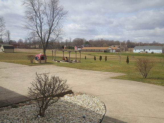 3rd image of 1060-1062 Neil Cir N