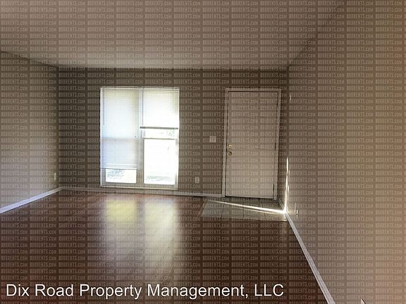 4th image of 3707 Greenwood Dr