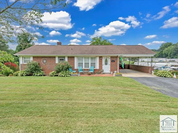 3297 Daniels Creek Rd, Collinsville, VA 24078