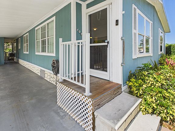 3rd image of 407 NE 8th Avenue