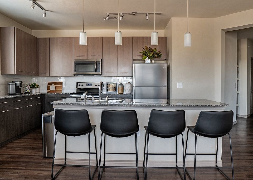 Kitchen at village at lakefront