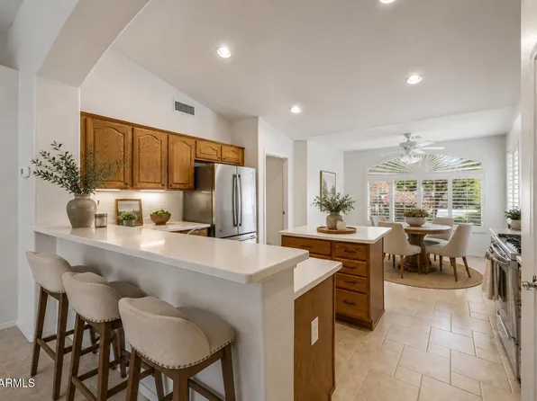 9228 E CHAMPAGNE Drive, Sun Lakes, AZ 85248