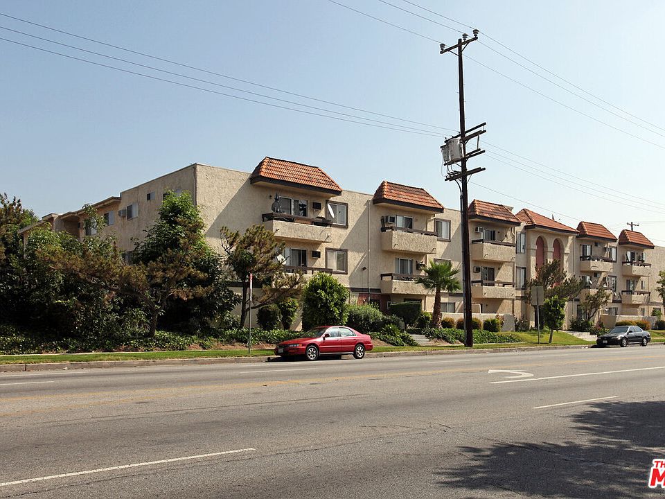 2nd image of 18101 Roscoe Blvd #207