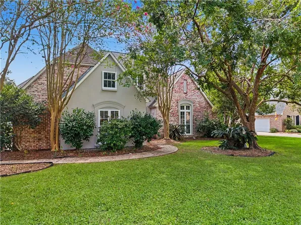 7181 Edgewater Dr, Mandeville, LA 70471