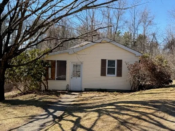7 Woody Lane, Lee, NH 03861