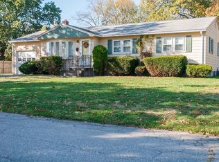 92 Goodrich Ave, Warwick, RI 02886