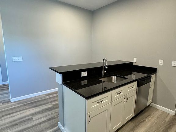 4th image of 3548 Lafayette Rd #104