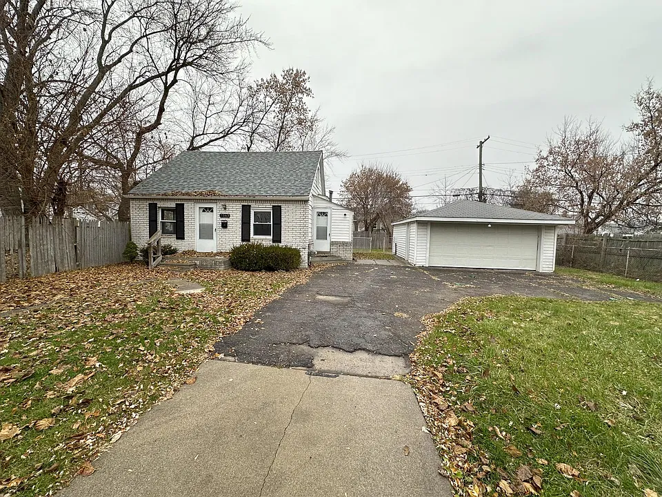 7563 Prospect Ave