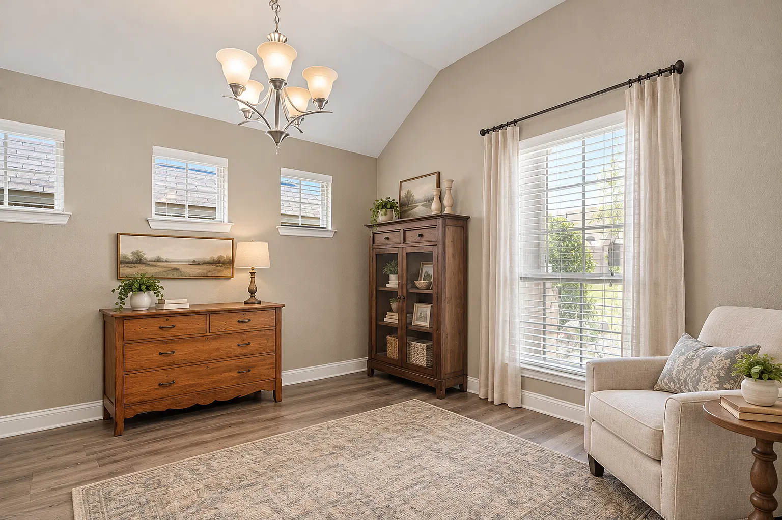 3 bed, 2061 sqft, $2,750 — Photo 3