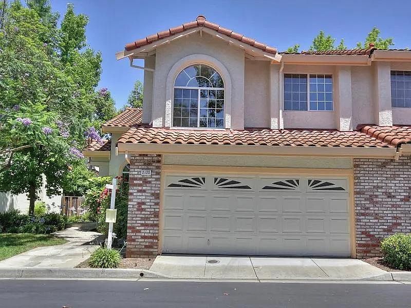 1st image of 2120 Cuesta Dr