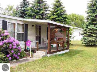 320 N North St, Whittemore, MI 48770