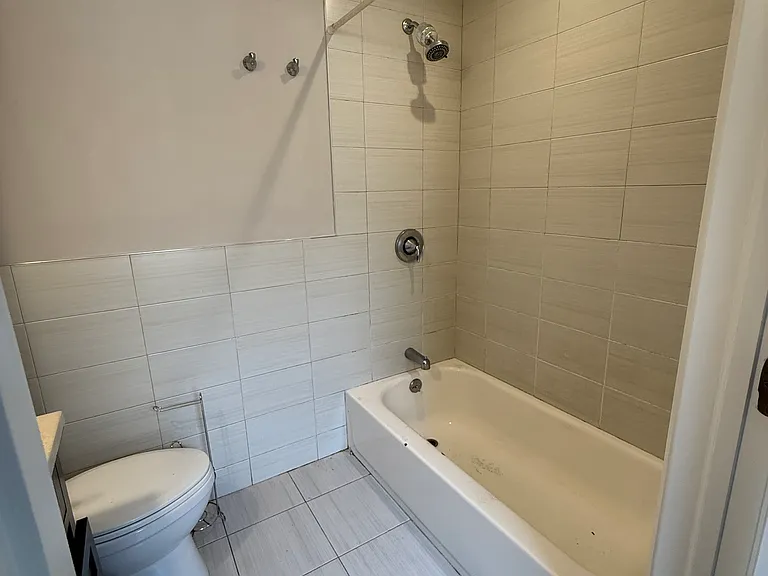 1563 Springfield Ave #4 — Photo 4