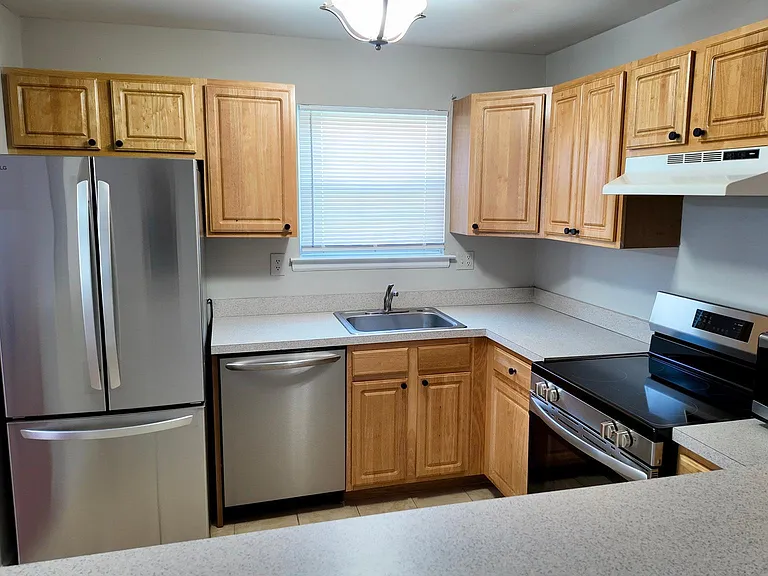 2166 Birch Dr #1 — Photo 4