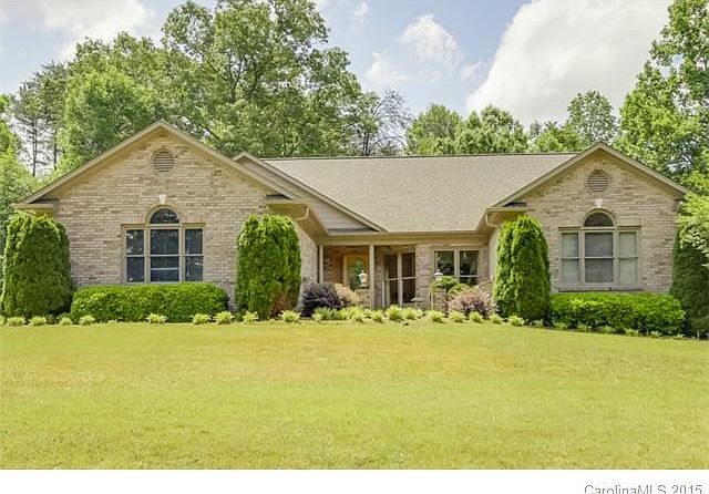 1st image of 304 Brentwood Dr