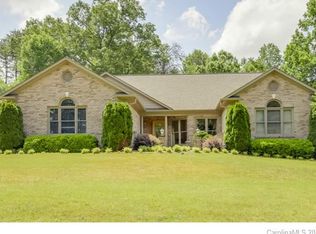 304 Brentwood Dr, Maiden, NC 28650