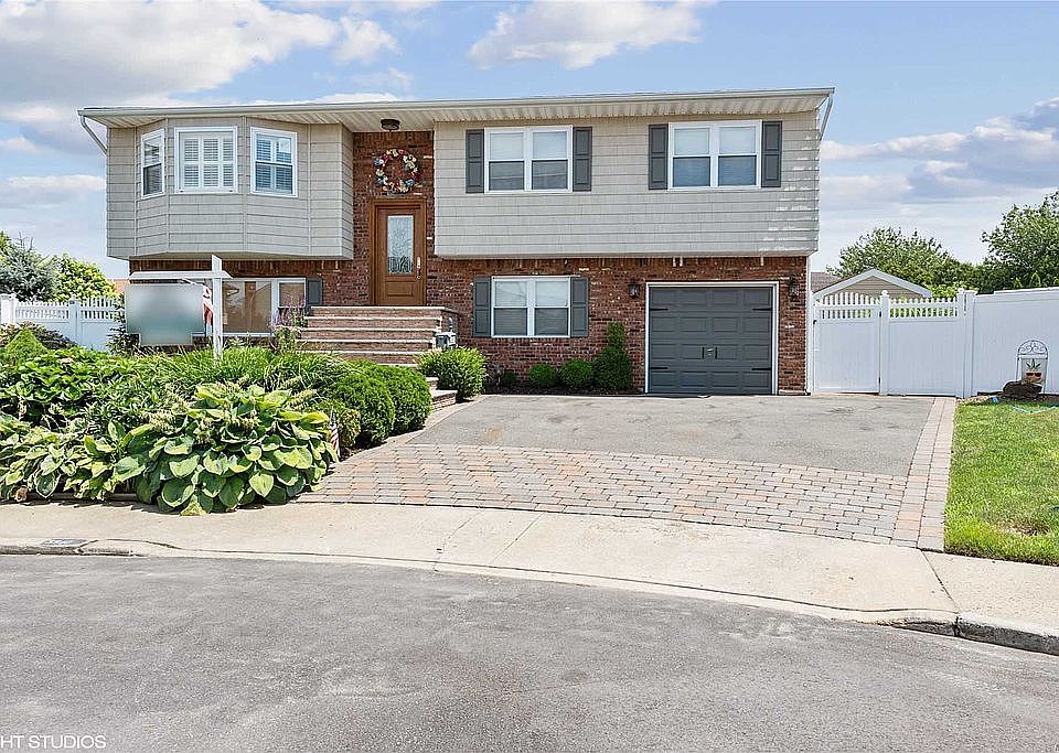 1st image of 3910 Elayne Ct
