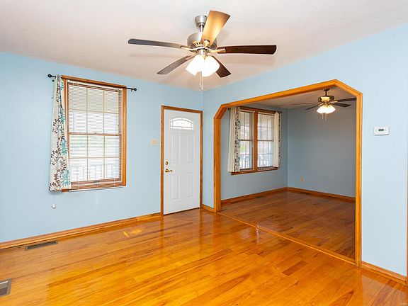 5th image of 4669 Allemania St
