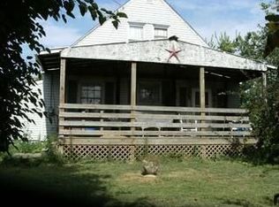 26901 Locust Grove Rd, New Holland, OH 43145