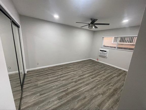 4th image of 1020 S Sherbourne Dr #103-105