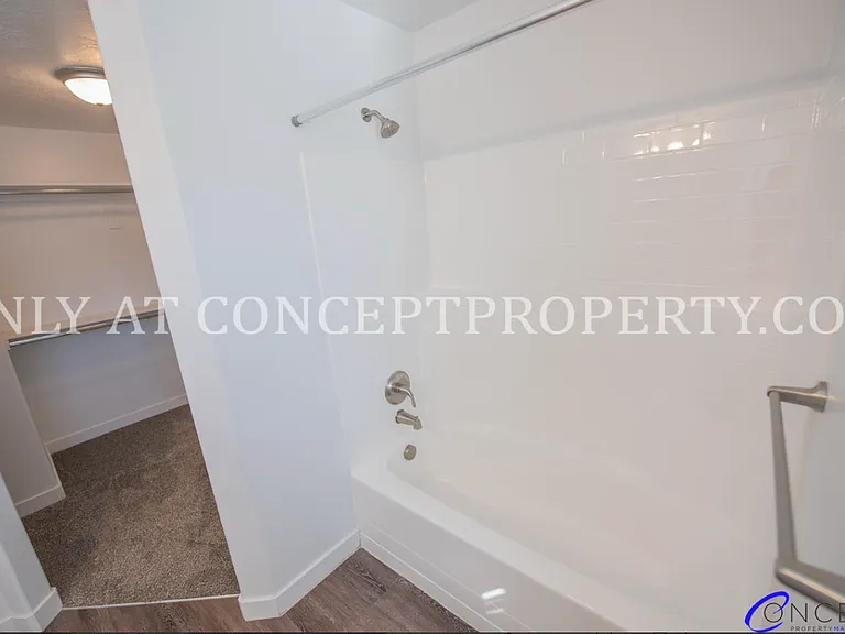 Harvest Pointe Townhomes — Photo 6