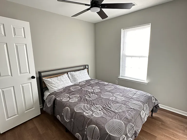 9430 Dewey Dr — Photo 1
