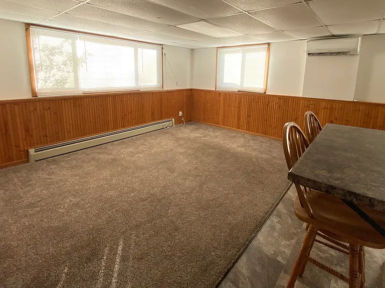 907 Colonial Dr — Photo 7