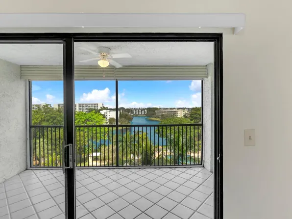 2205 S Cypress Bend Drive #702, Pompano Beach, FL 33069