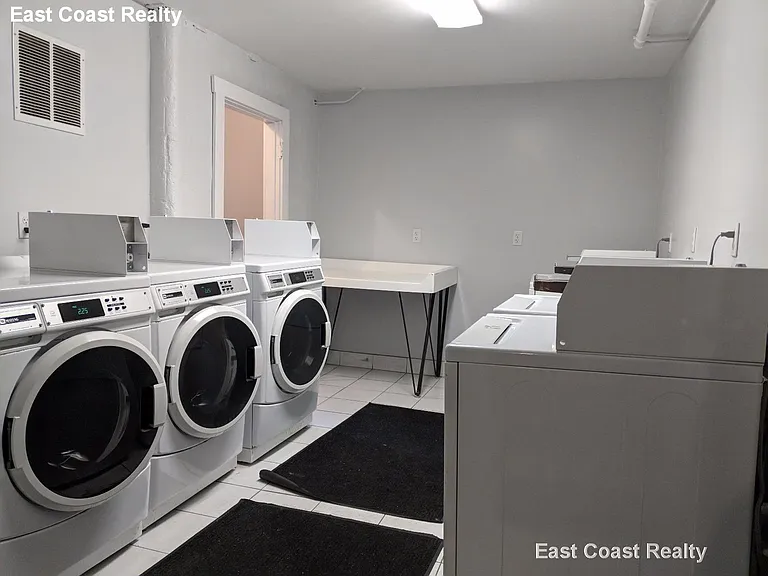 1476 Beacon St #14 — Photo 11