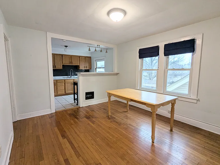 2761 Indianola Ave #2761 — Photo 3