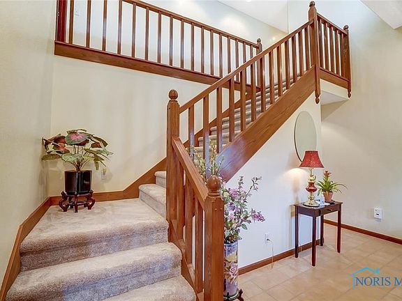 3rd image of 1620 Oakwood Ct