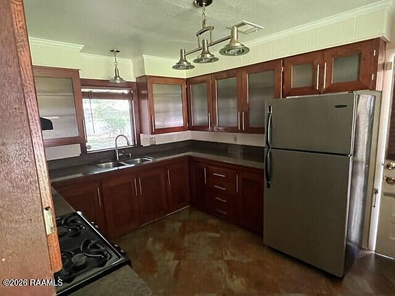 3rd image of 106 Homas Rd