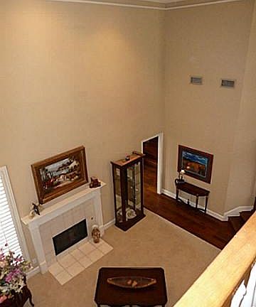 5th image of 740 Oak Hollow Ln