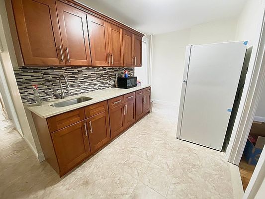2nd image of 28-25 46th St #3F