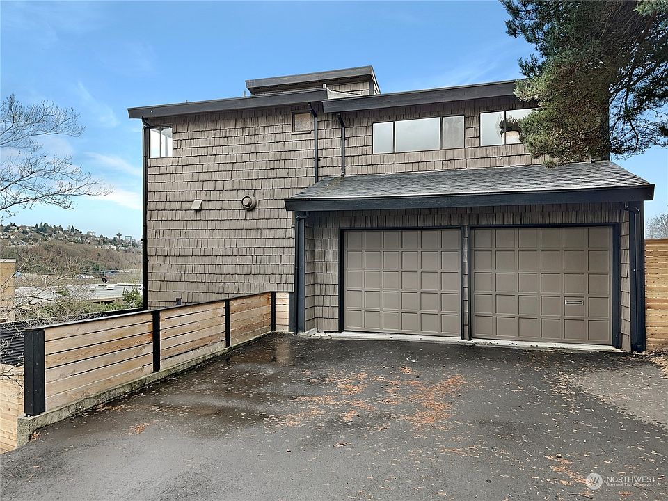 1st image of 2420 Thorndyke Place W