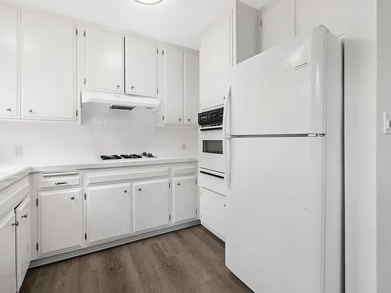 1236 McClellan Dr #1 — Photo 11