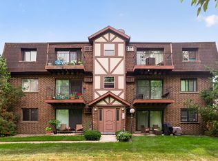 1000 Judson St APT 1A, Bensenville, IL 60106