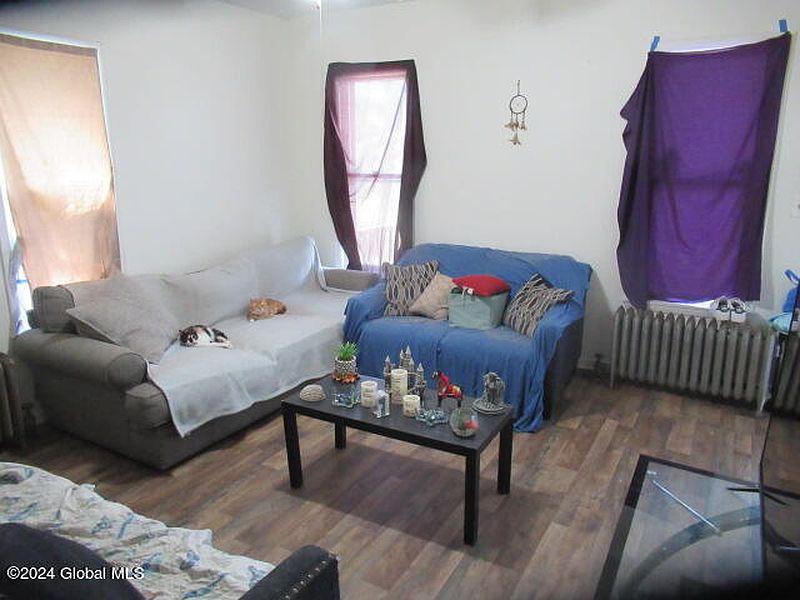 4th image of 1305 2nd Avenue