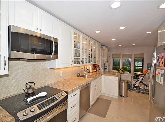 4th image of 31 Wimbledon Dr