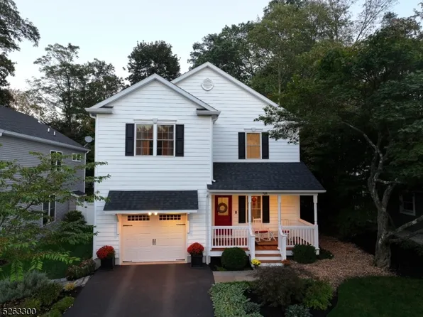 58 Center St, Bernardsville Boro, NJ 07924