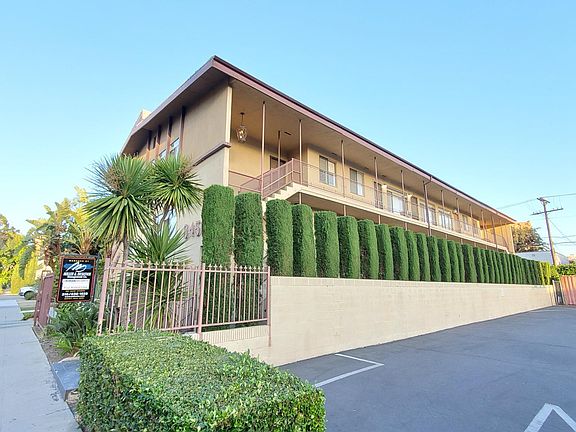 5th image of 8460 Blackburn Ave #10