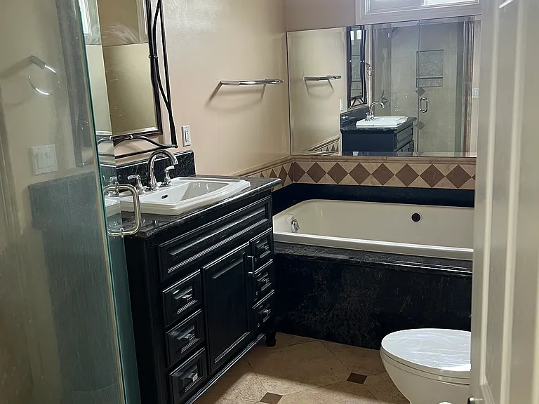 18048 Karen Dr — Photo 23