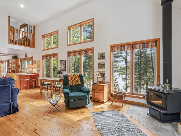 1117 Craftsman Dr, Algonquin Highlands, ON K0M 2K0