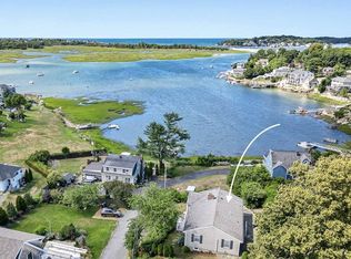 3 Thurston Ln, Gloucester, MA 01930