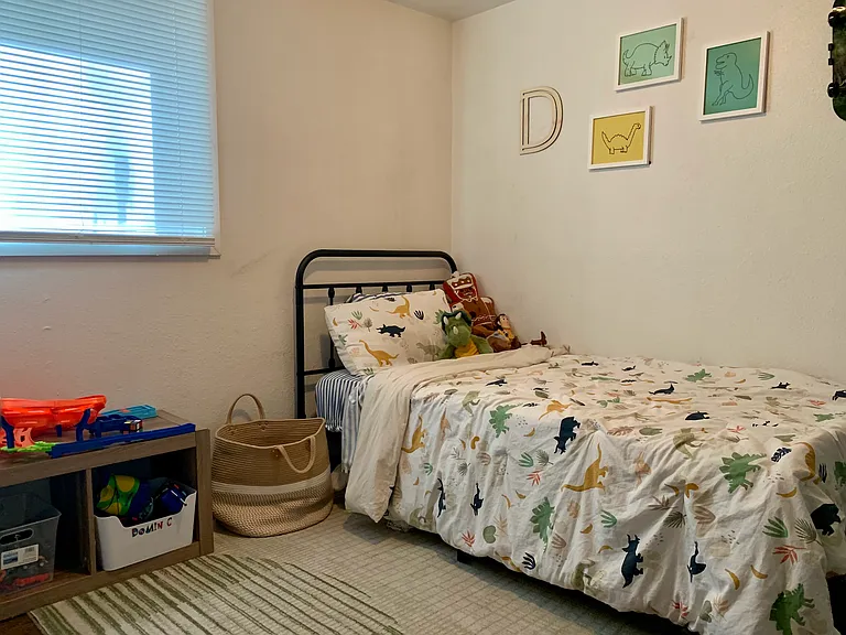 1725 NE Valley Rd — Photo 6