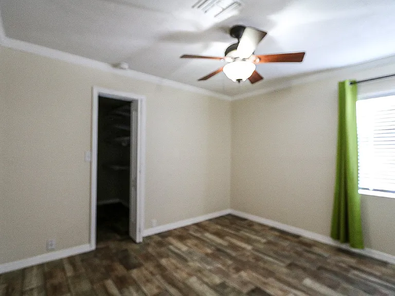 4419 W Euclid Ave — Photo 27