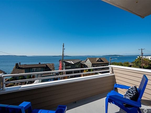 3rd image of 4226 Beach Dr SW APT 303