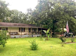 2304 8th St, Orange, TX 77630