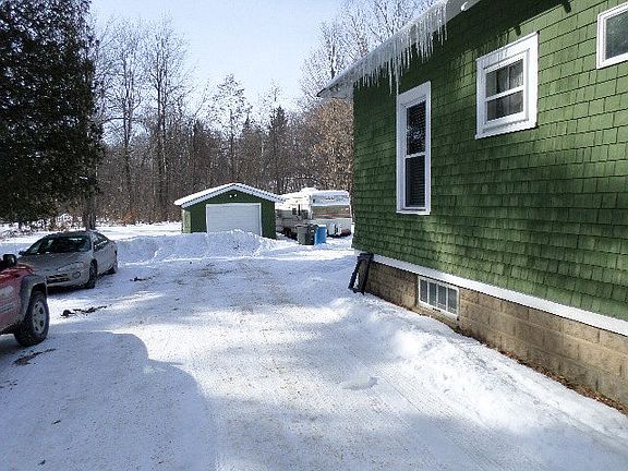 2nd image of 55 Howard Ave
